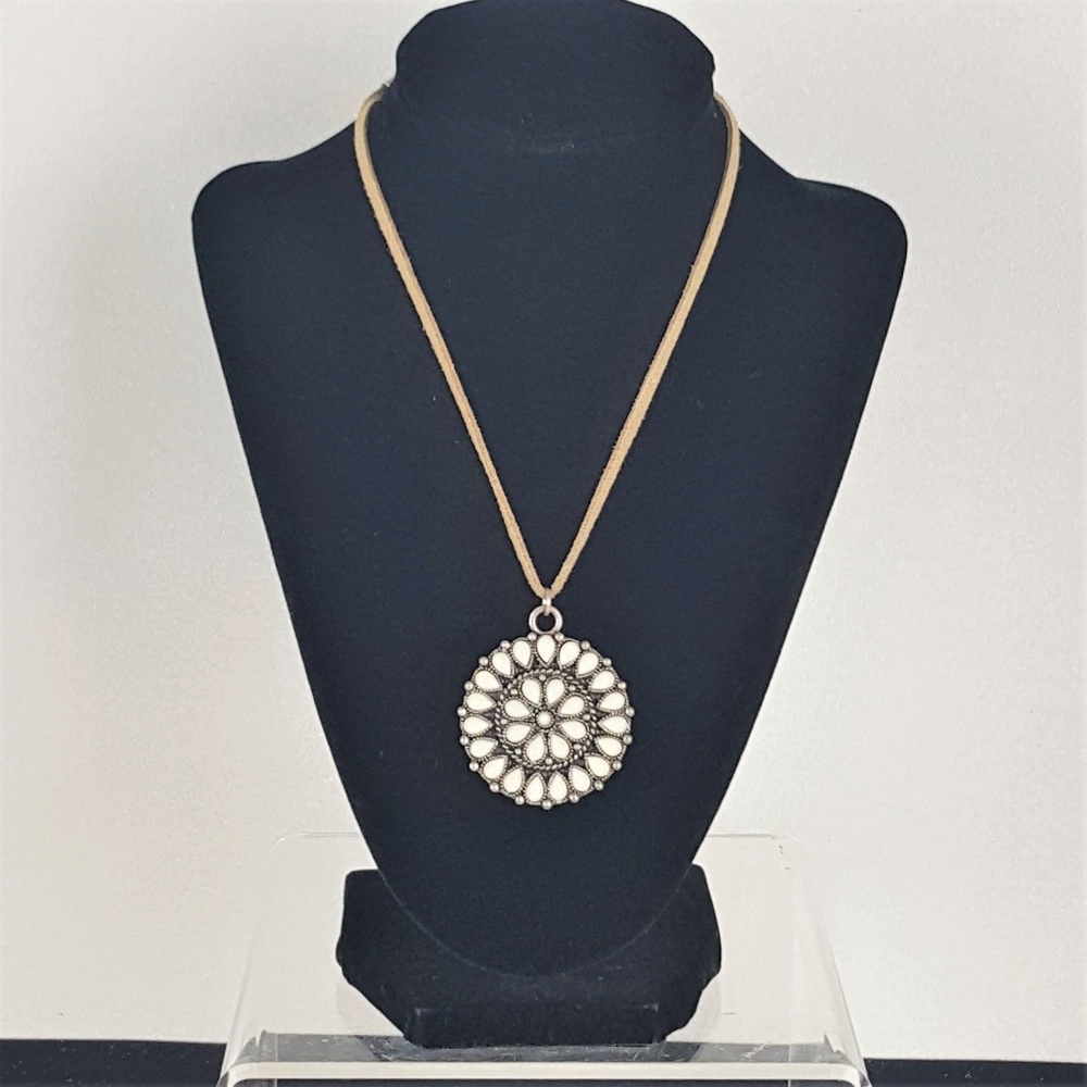 Vintage Robert Rose Signed Medallion Necklace